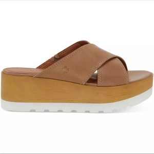 Lucky sandals